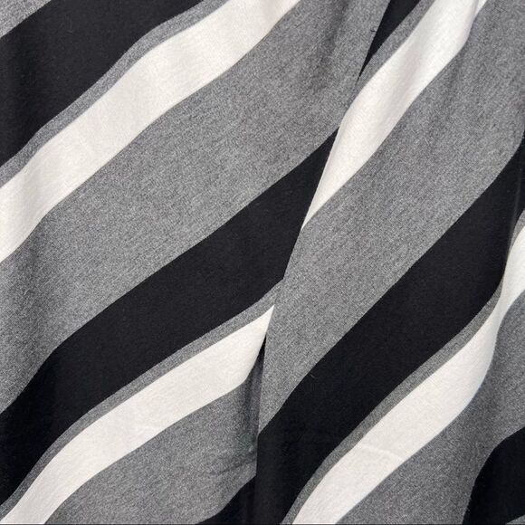 CALVIN Klein Grey  Striped Dress Size 14 - Picture 4 of 7